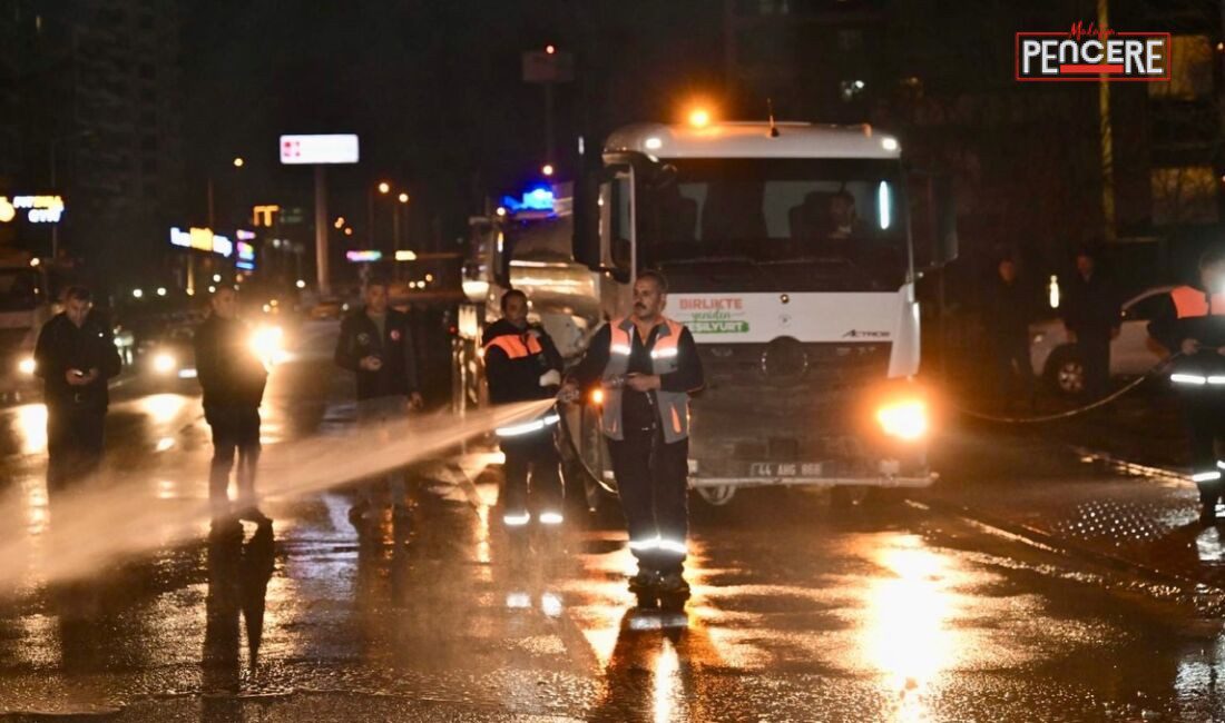 Yeşilyurt Belediyesi, Ramazan Bayramı öncesinde ilçe genelinde başlattığı kapsamlı temizlik