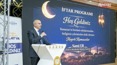 Malatya Büyükşehir Belediye Başkanı Sami Er, mahalle muhtarlarıyla iftar programında