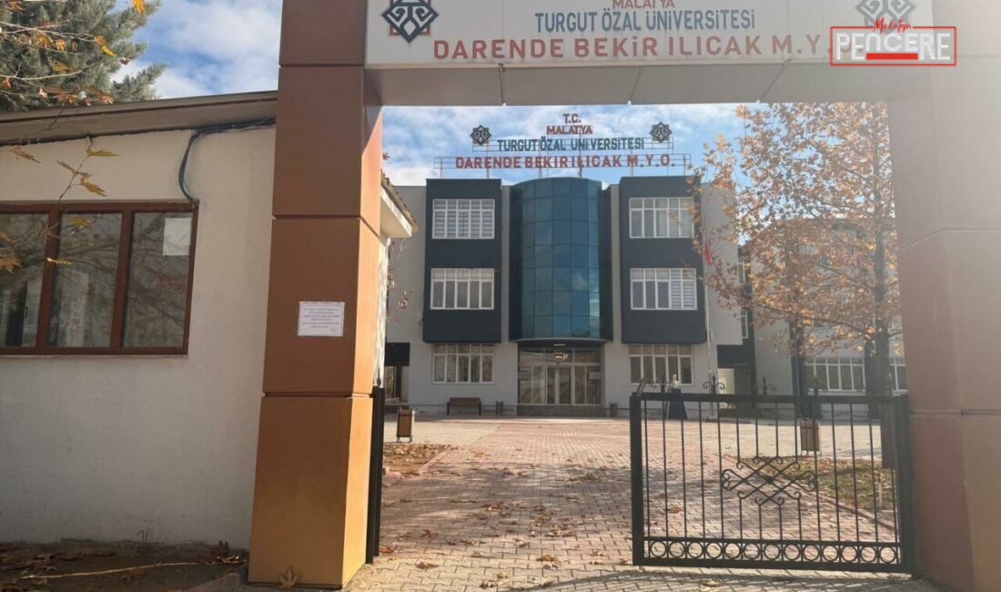 Malatya Turgut Özal Üniversitesi Darende Bekir Ilıcak Meslek Yüksekokulu öğrencileri