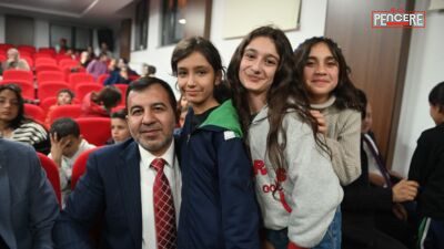 Malatya Pütürge Belediye Başkanı Mikail Sülük, ilçedeki yatılı okul öğrencileri,
