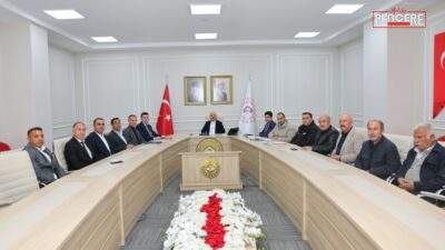 Adıyaman Valisi Osman Varol, köy muhtarlarıyla düzenlenen toplantıda kırsal bölgelerin