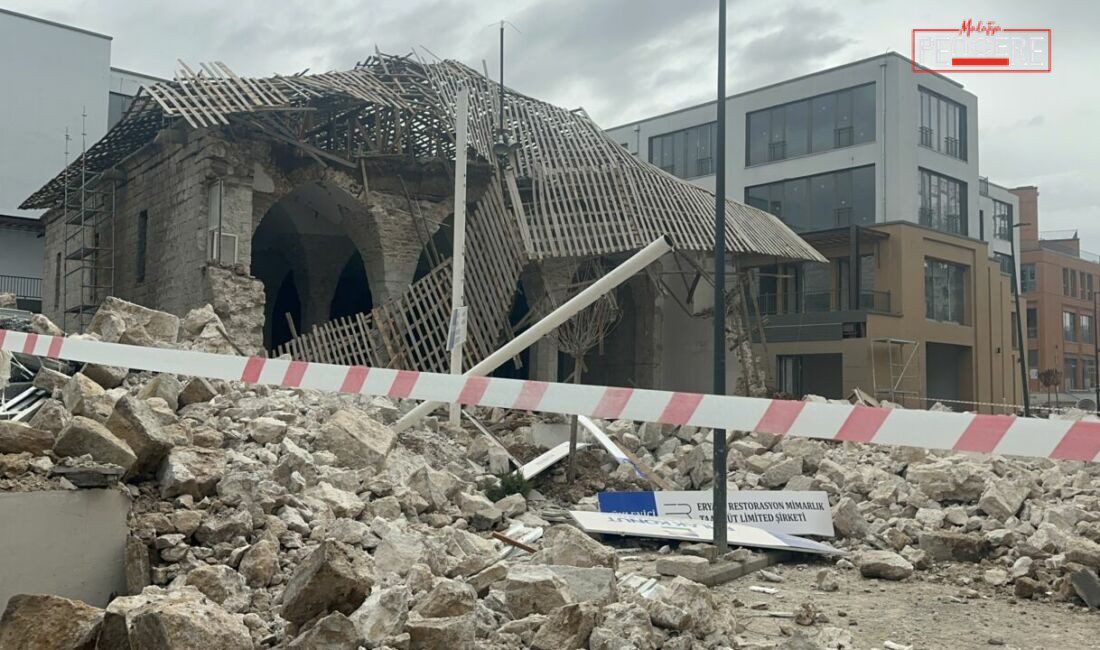 Malatya’da restorasyon çalışmaları devam eden tarihi Çınarlı Camii’nde meydana gelen