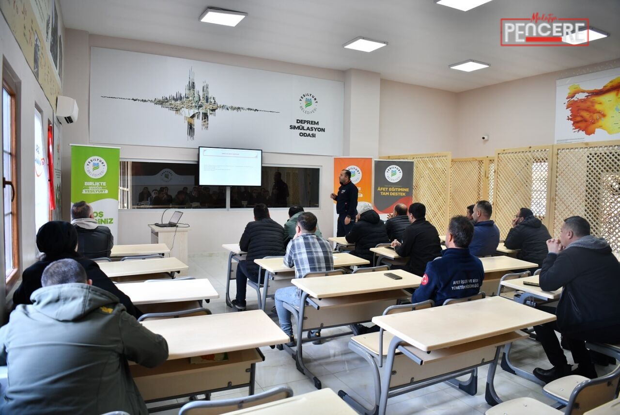 Malatya’nın Yeşilyurt ilçesinde belediye personellerinden oluşan Yeşilyurt Arama Kurtarma (YAKUT)