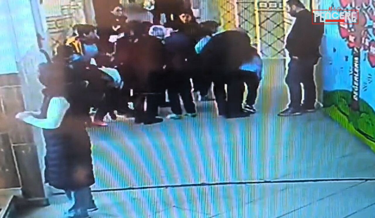 Malatya’nın Yeşilyurt ilçesinde ilkokulda boğazına şeker kaçan öğrenci, nöbetçi öğretmenin