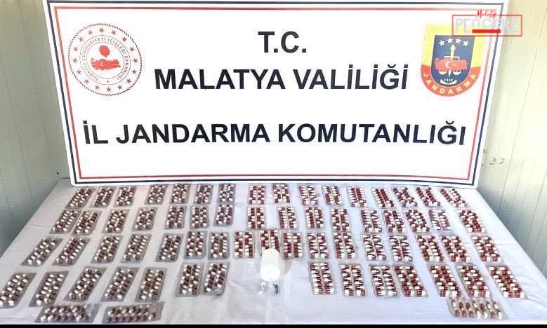 Malatya’nın Battalgazi ilçesinde jandarma ekipleri tarafından düzenlenen uyuşturucu operasyonunda 2