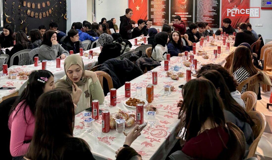 Malatya’da Şehriban Günata Anadolu Lisesi öğrencilerinin geleneksel hale getirdiği tavuklu