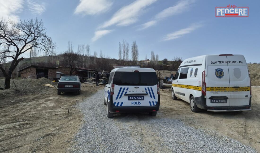 Malatya’nın Battalgazi ilçesinde bir inşaat alanında çalışan işçi dengesini kaybederek