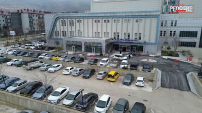 Battalgazi Devlet Hastanesi Otoparkı Yenilendi Battalgazi Belediyesi, Battalgazi Devlet Hastanesi otoparkında yürüttüğü yenileme çalışmalarını tamamladı.