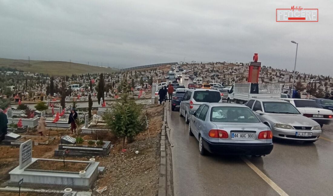 6 Şubat depremlerinin yaralarının hâlâ taze olduğu Malatya’da, bayram sabahı