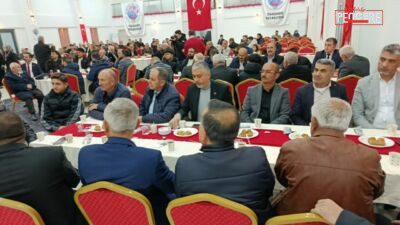 Malatya’nın Darende ilçesinde düzenlenen bayramlaşma programı yoğun katılımla gerçekleşti, birlik