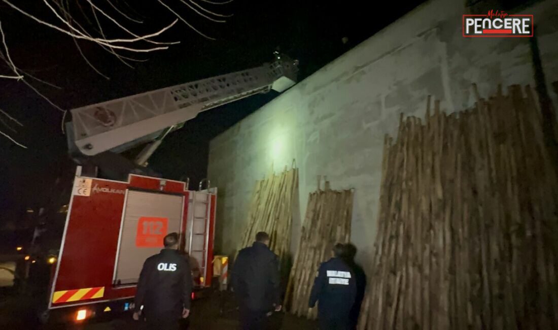 Malatya’da depremde ağır hasar gören işyerlerini hedef alan 2 şüpheli,