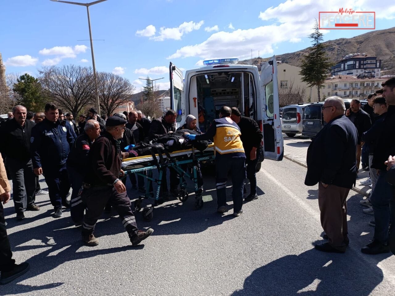 Malatya’nın Darende ilçesinde otomobilin çarpması sonucu ağır yaralanan 70 yaşındaki
