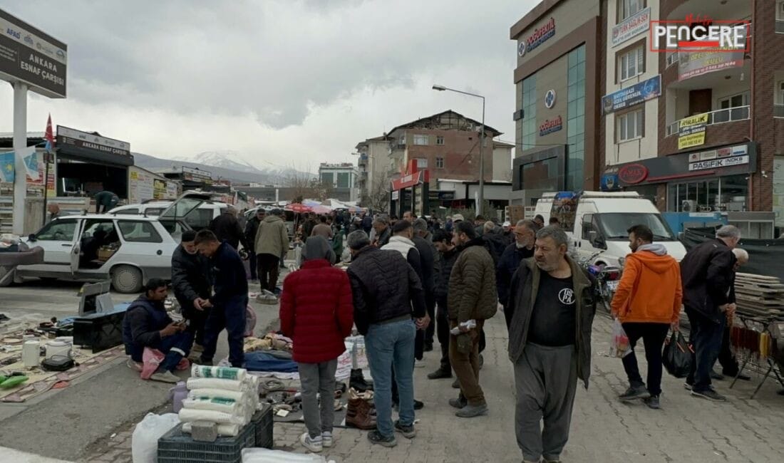 Malatya’da her pazar günü kurulan ikinci el pazarı, binlerce ziyaretçiyi