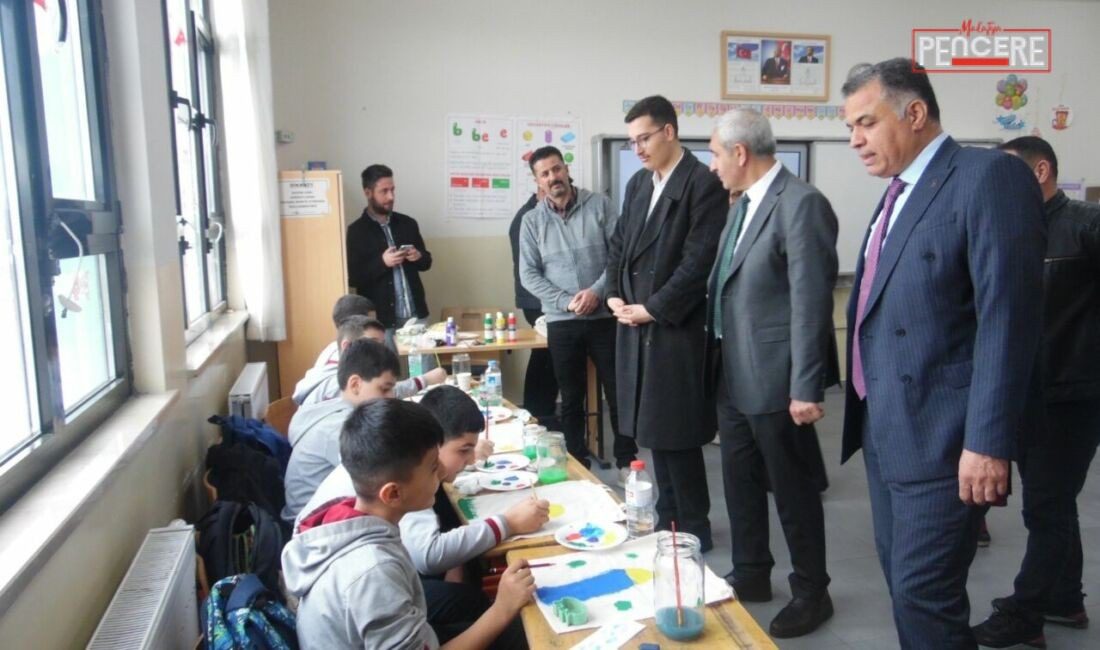 Malatya’da Dünya Sıfır Atık Günü kapsamında düzenlenen etkinliklerde öğrencilerin hazırladığı