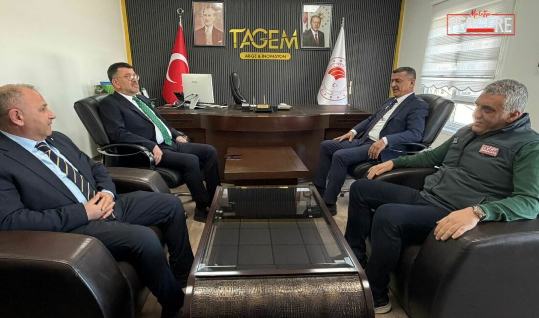 CHP Malatya Milletvekili Veli Ağbaba, Malatya’da kayısı üretimi ve sigorta