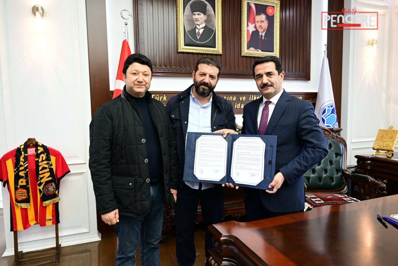Battalgazi Belediyesi’nin mahallelere yönelik taziye evi yatırımları sürüyor. Mustafapaşa Mahallesi’nde
