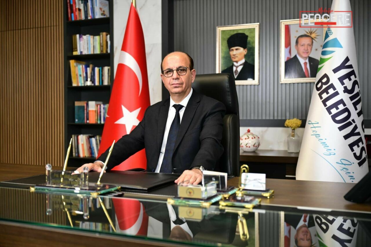 Yeşilyurt Belediye Başkanı Prof. Dr. İlhan Geçit, 23 Nisan Ulusal