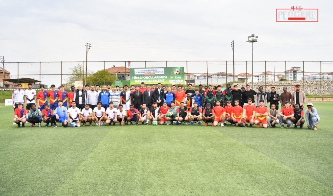 Yeşilyurt Belediyesi’nin ev sahipliğinde düzenlenen 4. Uluslararası Futbol Turnuvası “Mini