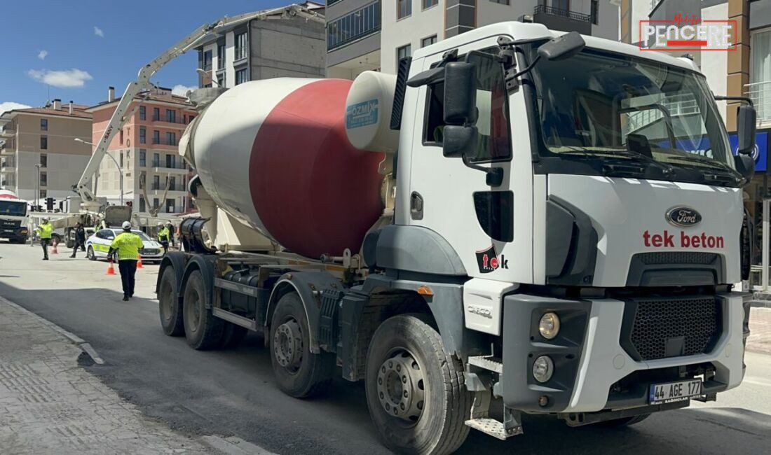 Malatya’nın Yeşilyurt ilçesi Zaviye Mahallesi’nde yolun karşısına geçmek isteyen Emine