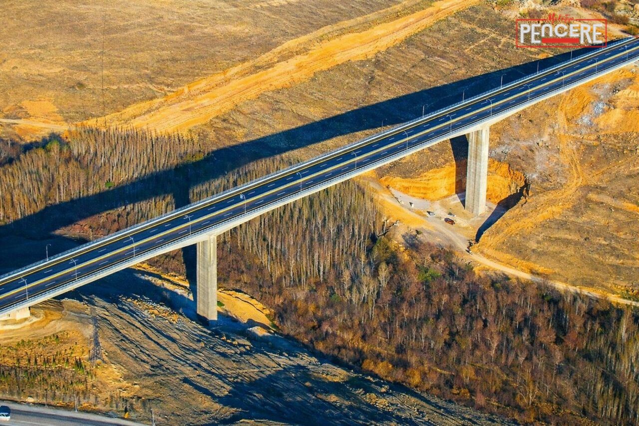 Malatya’da Beylerderesi Vadisi üzerine inşa edilen Turgut Özal Viyadüğü, şehir