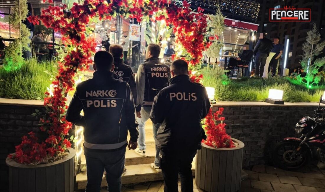 Malatya’da vatandaşların yoğun olarak bulunduğu park, bahçe ve mesire alanlarında
