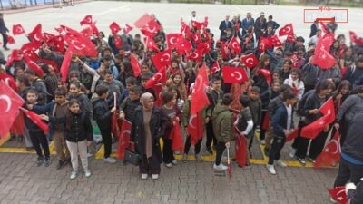 Şanlıurfa ve Kahramanmaraş’ta meydana gelen silahlı okul saldırılarının ardından Türkiye