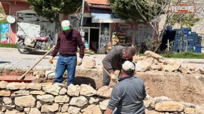 Malatya’nın Arapgir ilçesinde belediye ekipleri, ulaşım güvenliğini artırmak ve modern