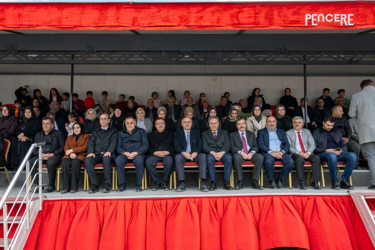 Malatya Büyükşehir Belediyesi tarafından hayata geçirilen Gelinciktepe Gençlik Merkezi’nin temel