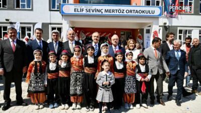 Vali Yavuz Elif Sevinç Mertöz Ortaokulu’nun Açılışını Gerçekleştirdi Yeşilyurt’ta hayırsever katkısıyla yapılan 24 derslikli modern okul törenle hizmete