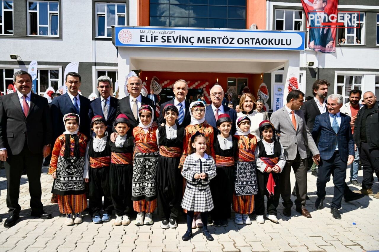 Yeşilyurt’ta hayırsever katkısıyla yapılan 24 derslikli modern okul törenle hizmete