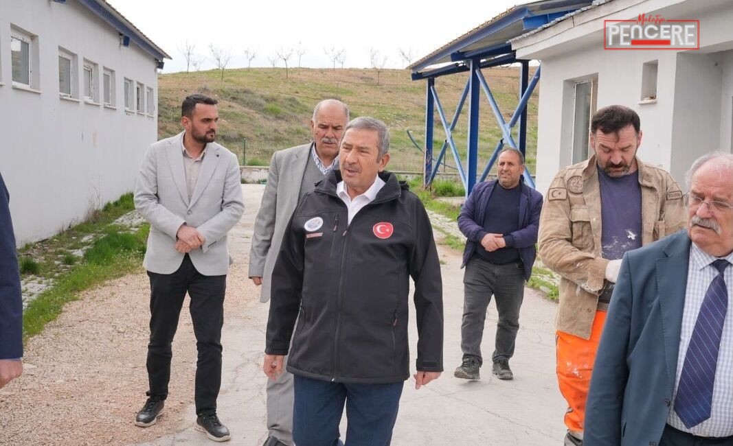 Darende’de Kurban Bayramı Hazırlıkları: Hijyen ve Güvenlik Ön Planda Malatya’nın Darende ilçesinde Kurban Bayramı öncesi belediye ekipleri teyakkuza geçti.