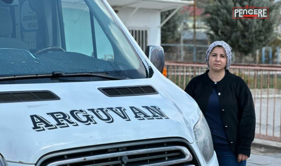 Malatya’da servis şoförlüğüne başlayan Mercan Koca, öğrencilerin ve velilerin güvenini