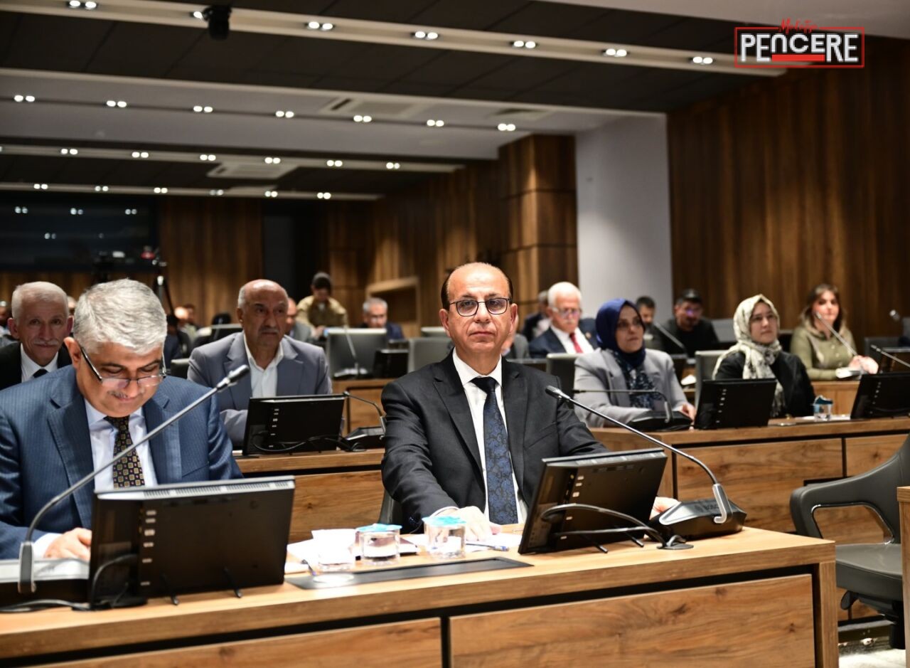 Yeşilyurt Belediye Meclisi Nisan ayı toplantısında önemli kararlar alındı.Encümen üyeleri,