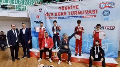 Diyarbakır’da düzenlenen Türkiye Kickboks Şampiyonası’nda Malatya Doğuş Spor Kulübü sporcuları