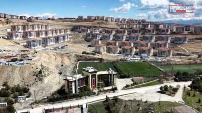 Malatya Valisi Seddar Yavuz, Battalgazi Bahçebaşı Mahallesi’nde yapımı tamamlanan 1.235