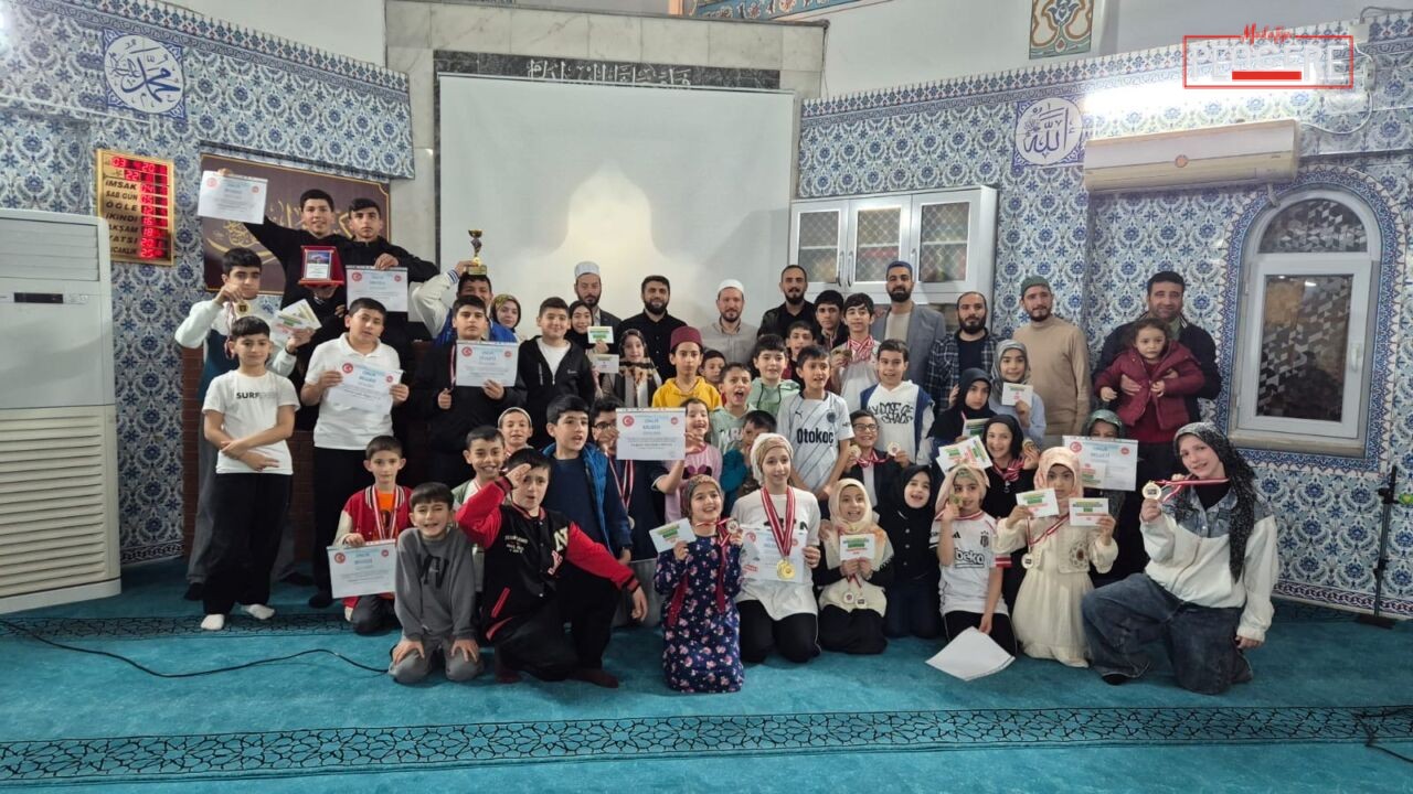 Battalgazi ilçesinde düzenlenen 40 Hadis Ezber Yarışması Finali, yoğun katılım