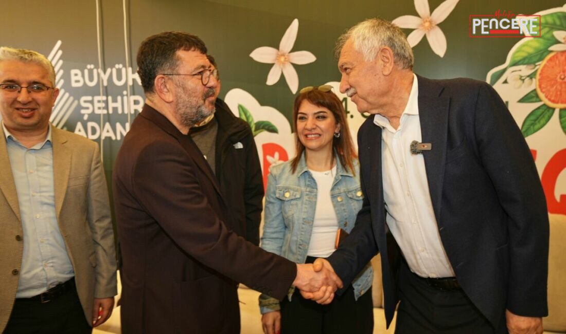 CHP Malatya Milletvekili Veli Ağbaba, Adana’da düzenlenen Portakal Çiçeği Karnavalı’na