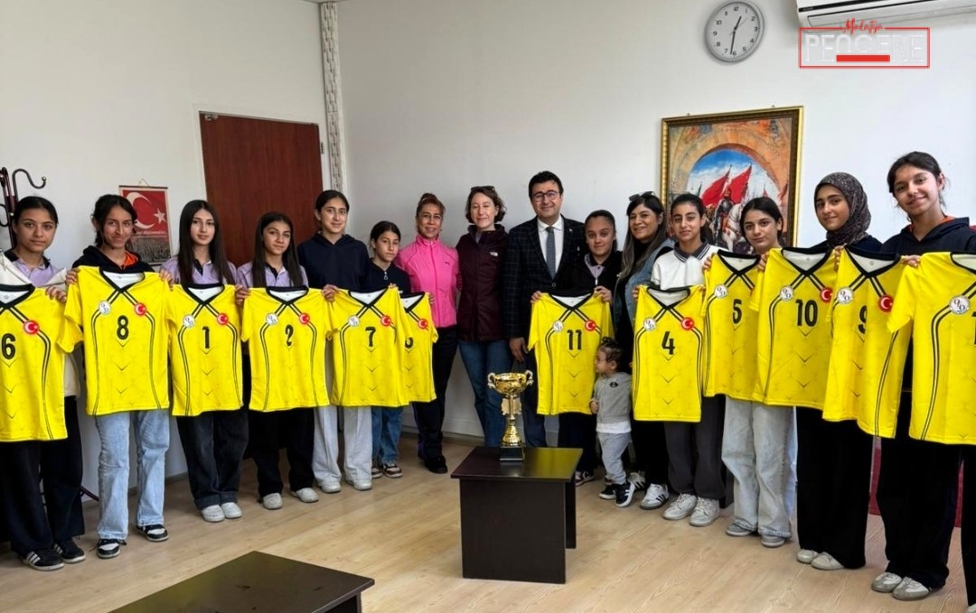 Malatya’da faaliyet gösteren Anadolu Set Voleybol ekibi, forma eksikliği yaşayan