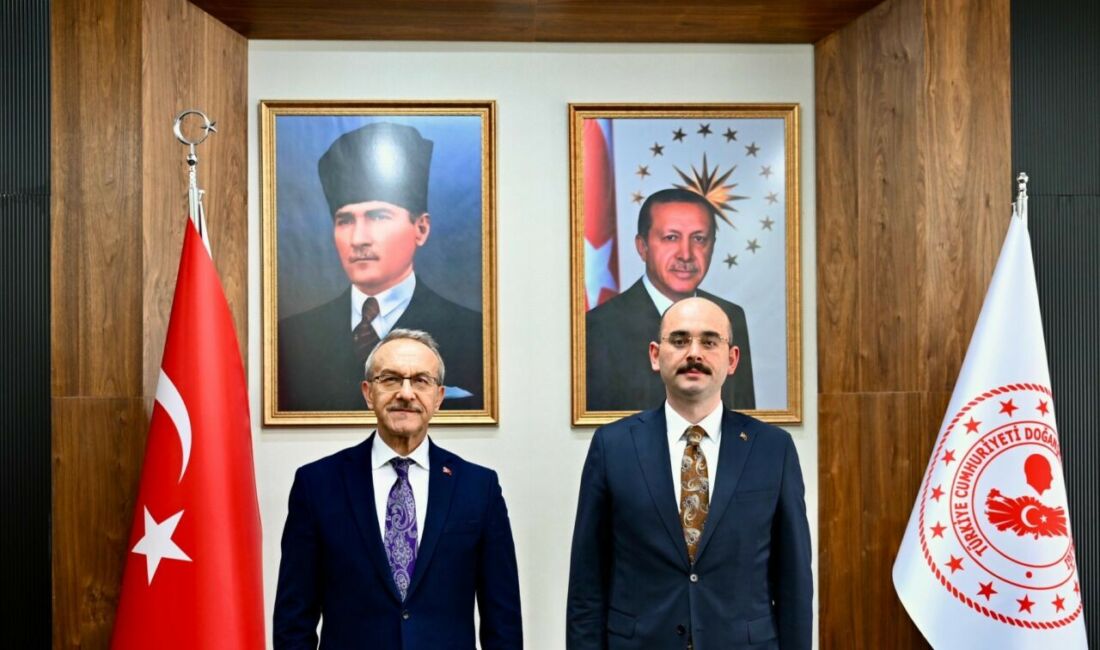 Malatya Valisi Seddar Yavuz, Doğanşehir’de muhtarlarla bir araya gelerek deprem