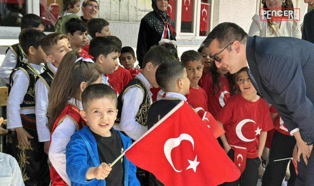 Malatya’nın Yazıhan ilçesinde düzenlenen 23 Nisan programında Kaymakam Osman Kurt,