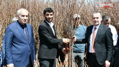 Karademir’den Üretim Seferberliği: 15 Bin Fidan Toprakla Buluşuyor Malatya’da tarımsal üretimi canlandırmak amacıyla dev bir adım atıldı. MAGİNDER