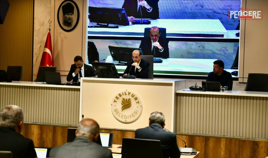 Yeşilyurt Belediye Meclisi, Prof. Dr. İlhan Geçit başkanlığında gerçekleştirilen Mayıs