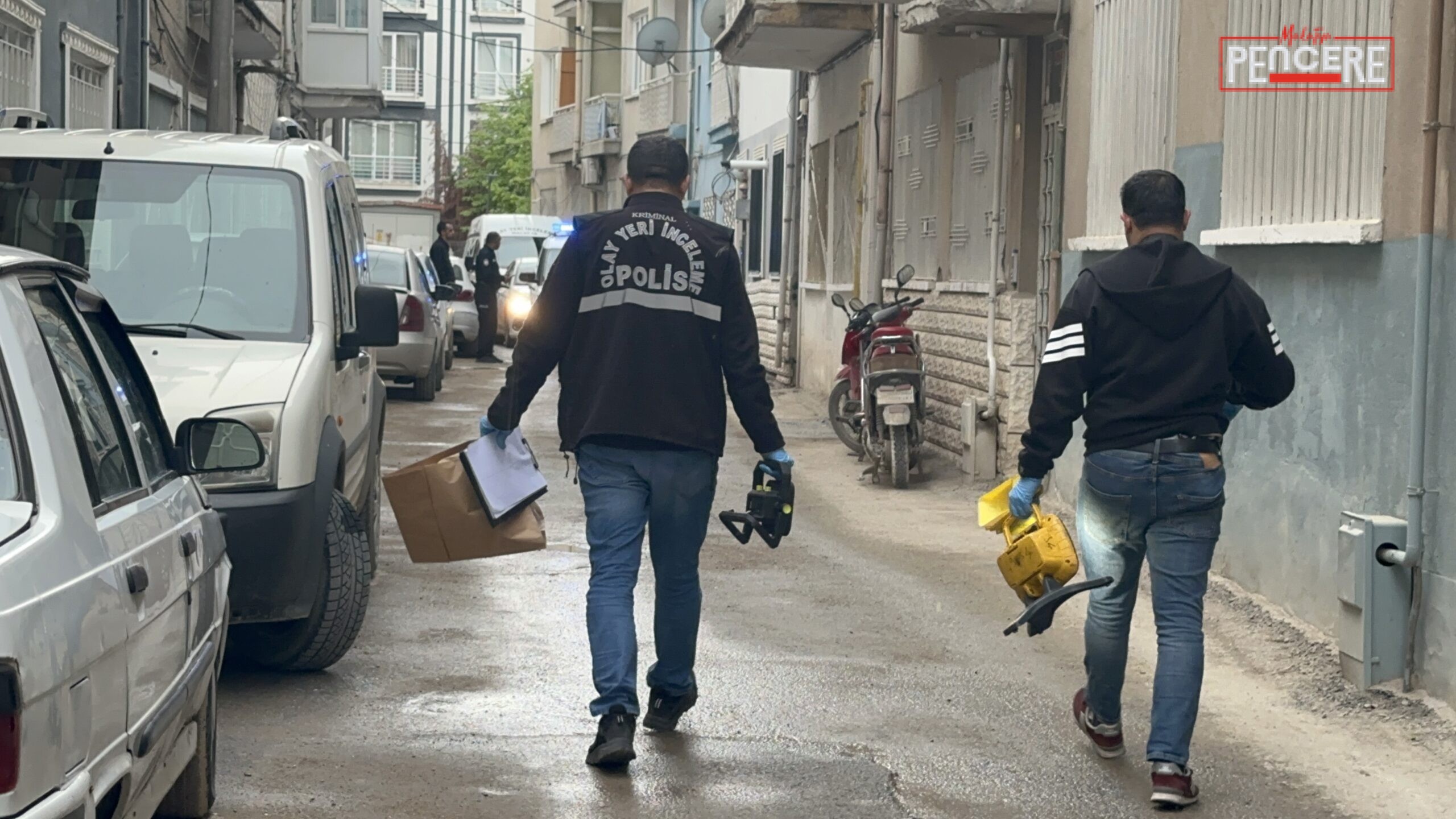 Malatya’da bir apartman dairesinde meydana gelen silahlı kavgada, bacağından vurulan