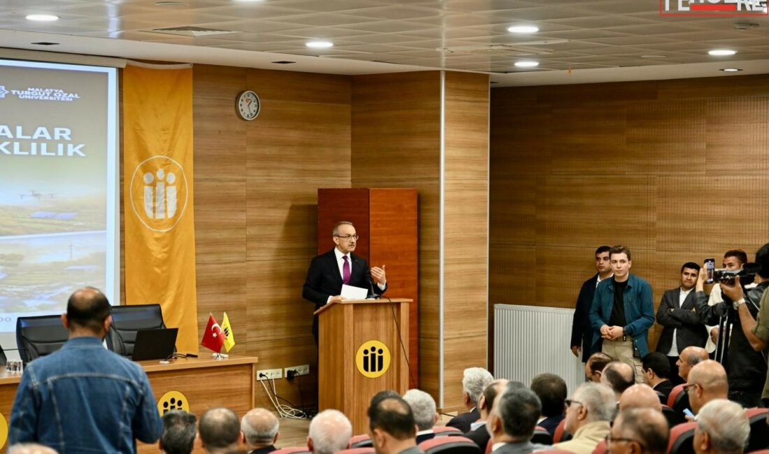 İnönü Üniversitesi ev sahipliğinde düzenlenen “Ekonomik Bağlamda Küresel Kırılmalar ve