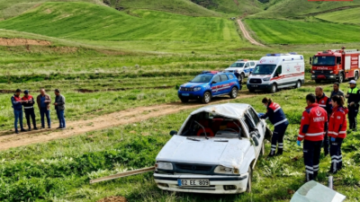 Malatya’nın Doğanşehir ilçesinde kontrolden çıkan bir otomobilin şarampole yuvarlanması sonucu