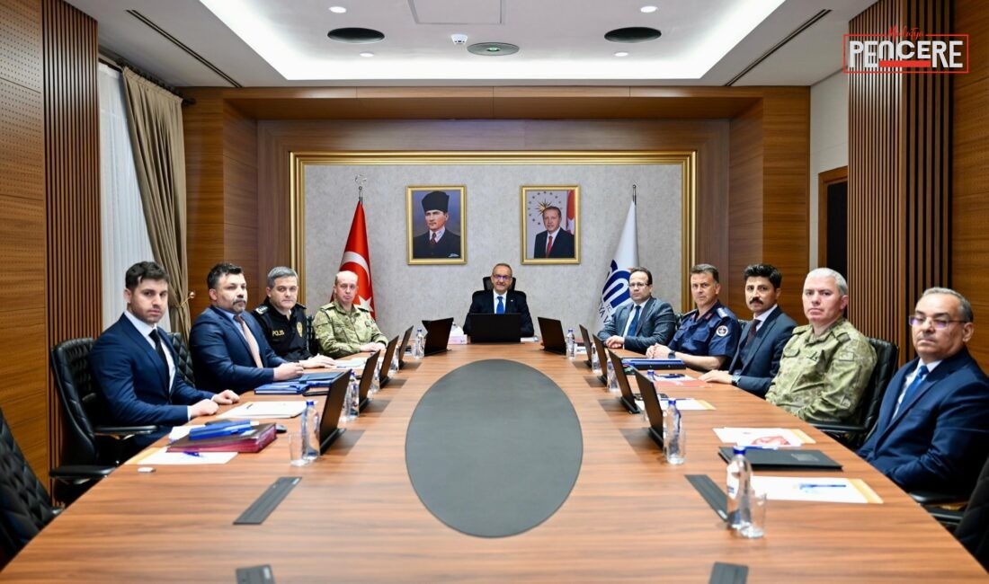 Malatya Valisi Seddar Yavuz başkanlığında gerçekleştirilen İl Güvenlik Asayiş ve