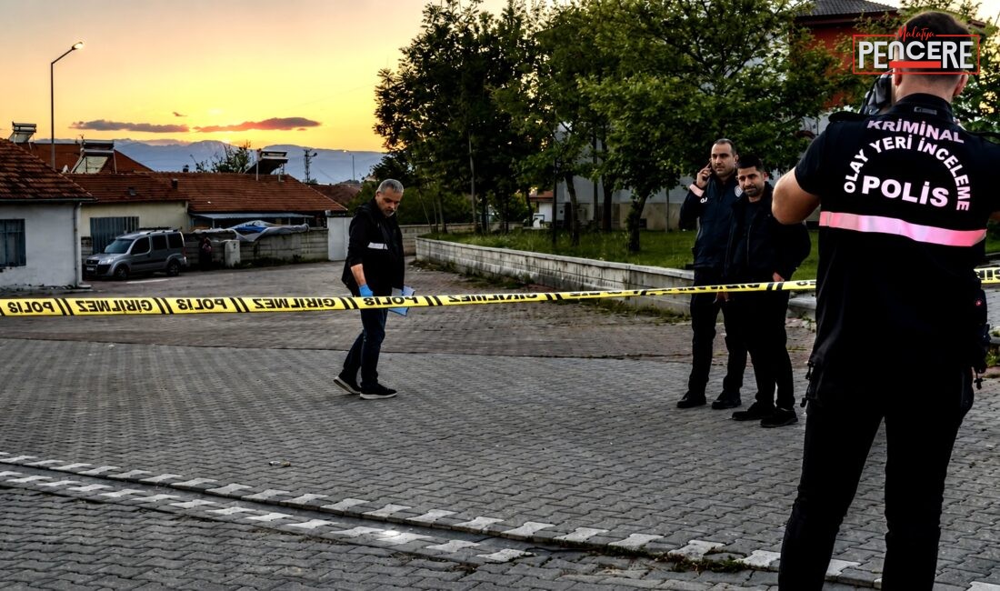 Malatya’da sosyal medya üzerinden başlayan tartışma, çocuk parkında silahlı ve