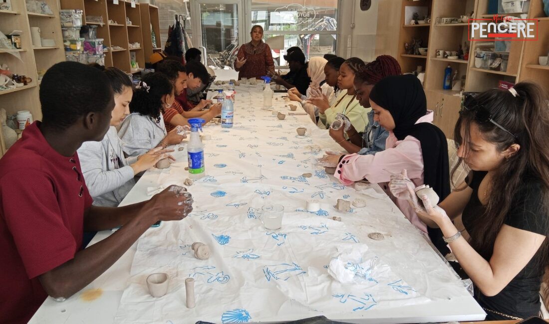 Malatya Büyükşehir Belediyesi Sanat ve Eğitim Merkezi’nde düzenlenen seramik workshopunda