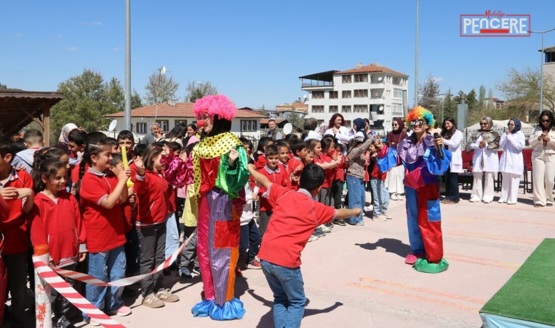 Yeşilyurt ilçesinde bulunan Gündüzbey Şehit Levent Coşkun İlkokulu ve Ortaokulu’nda