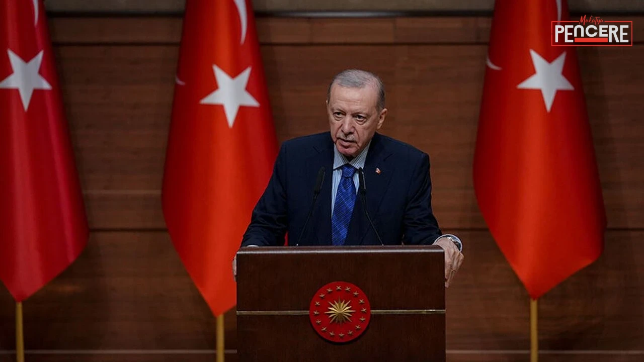 Cumhurbaşkanlığı Kabinesi, Cumhurbaşkanı Recep Tayyip Erdoğan başkanlığında toplandı. Yoğun gündemle